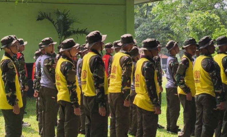 pendidikan barak militer